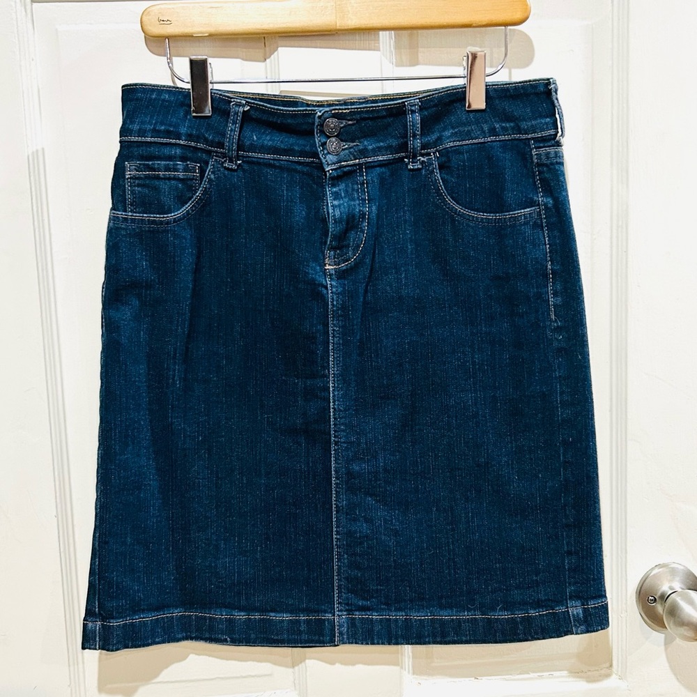 Old Navy Dark Blue A-Line Denim Skirt Classic Preppy Capsule Size 6